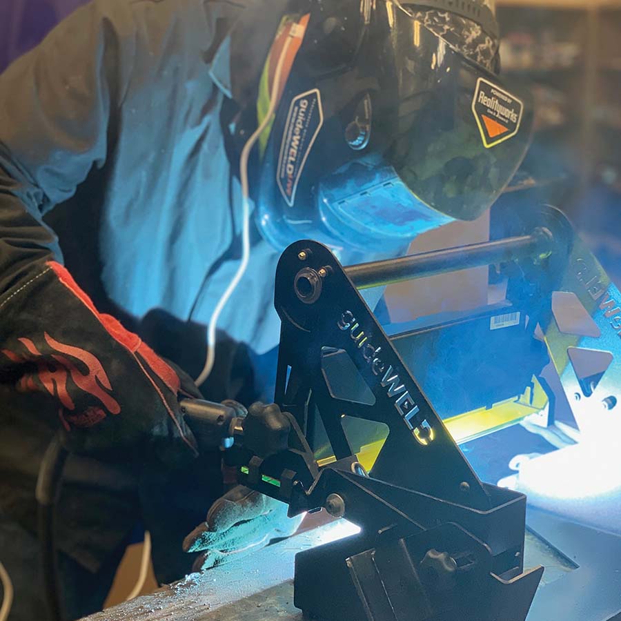 guideWELD® LIVE real welding guidance system