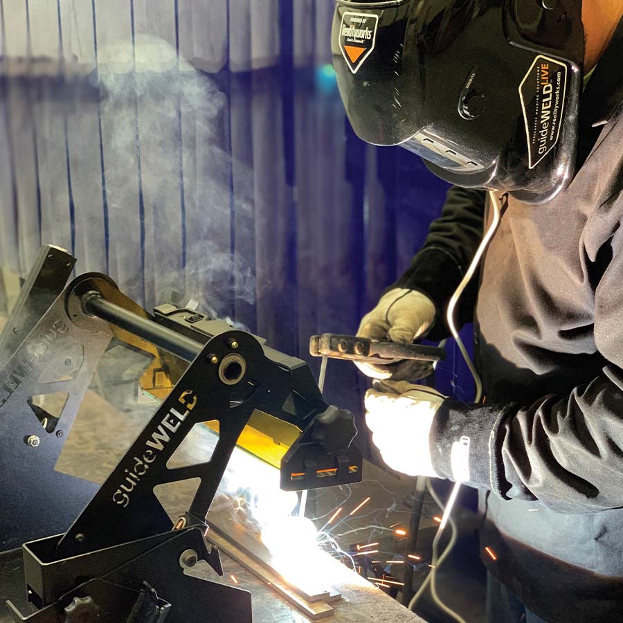 guideWELD® LIVE real welding guidance system